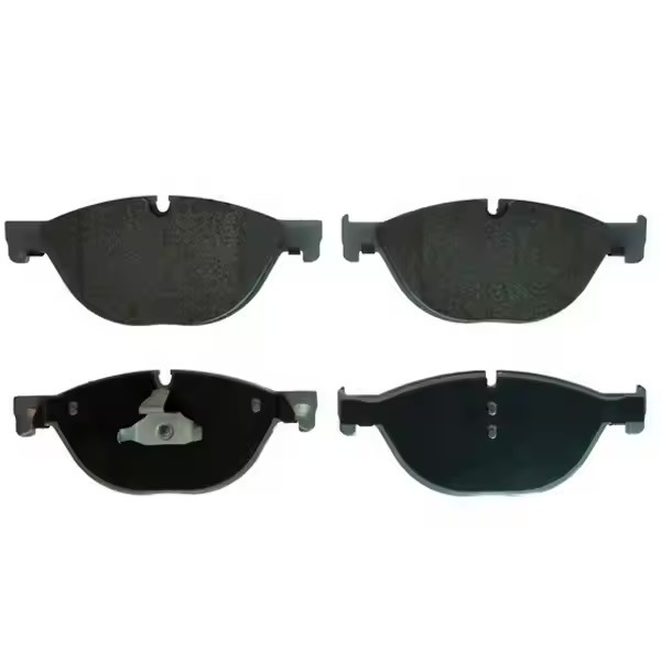 05P1582 Brake Pad Set, Disc Brake